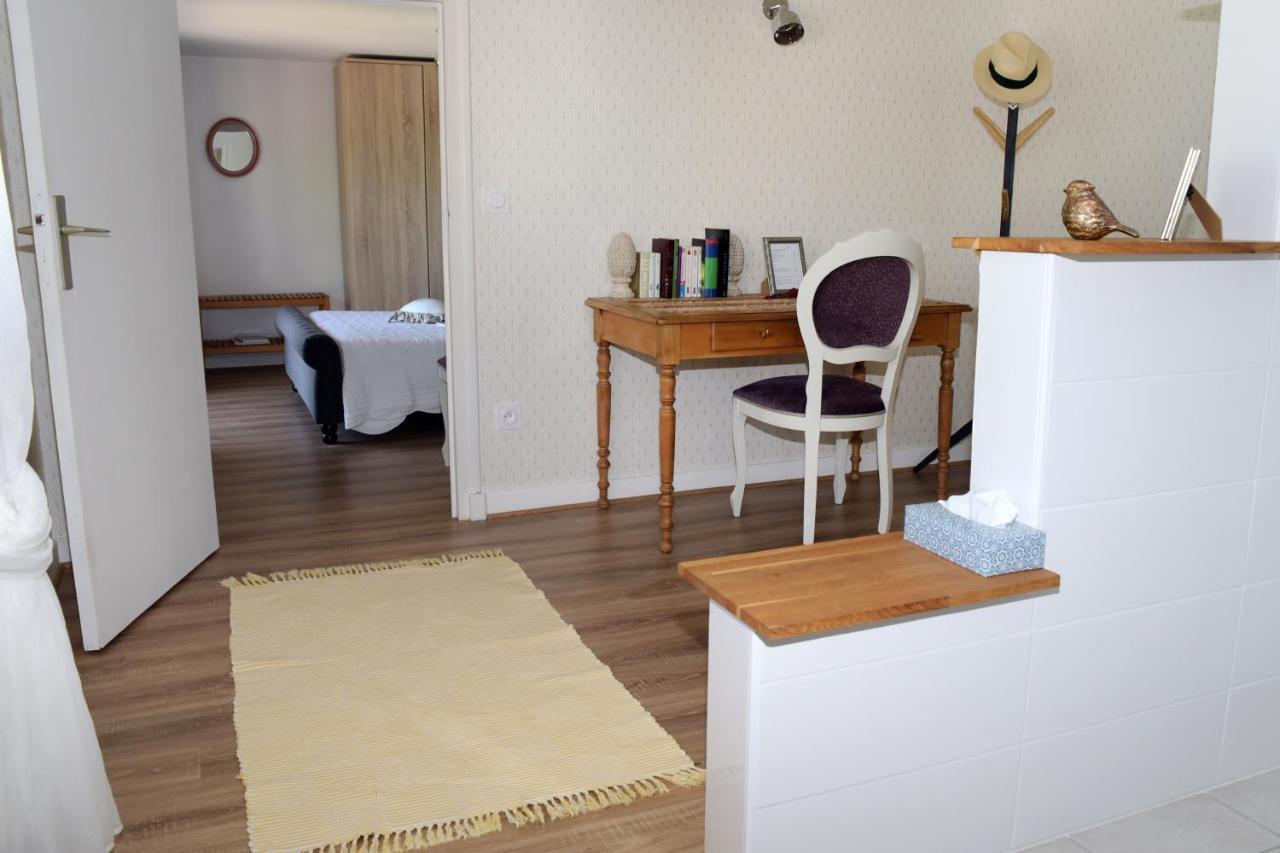 Bed and Breakfast Les Bessonnes Saint-Georges-Haute-Ville Экстерьер фото